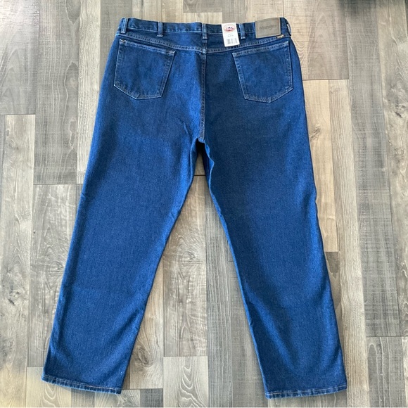 42x30 NWT Wrangler Blue Ridge Relaxed Fit Jeans 
# 35BRCAI
Blue - Picture 6 of 8